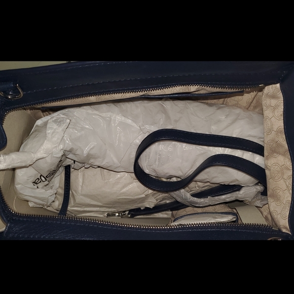 AUTHENTIC MICHAEL KORS SOPHIE LG SATCHEL - Picture 4 of 4